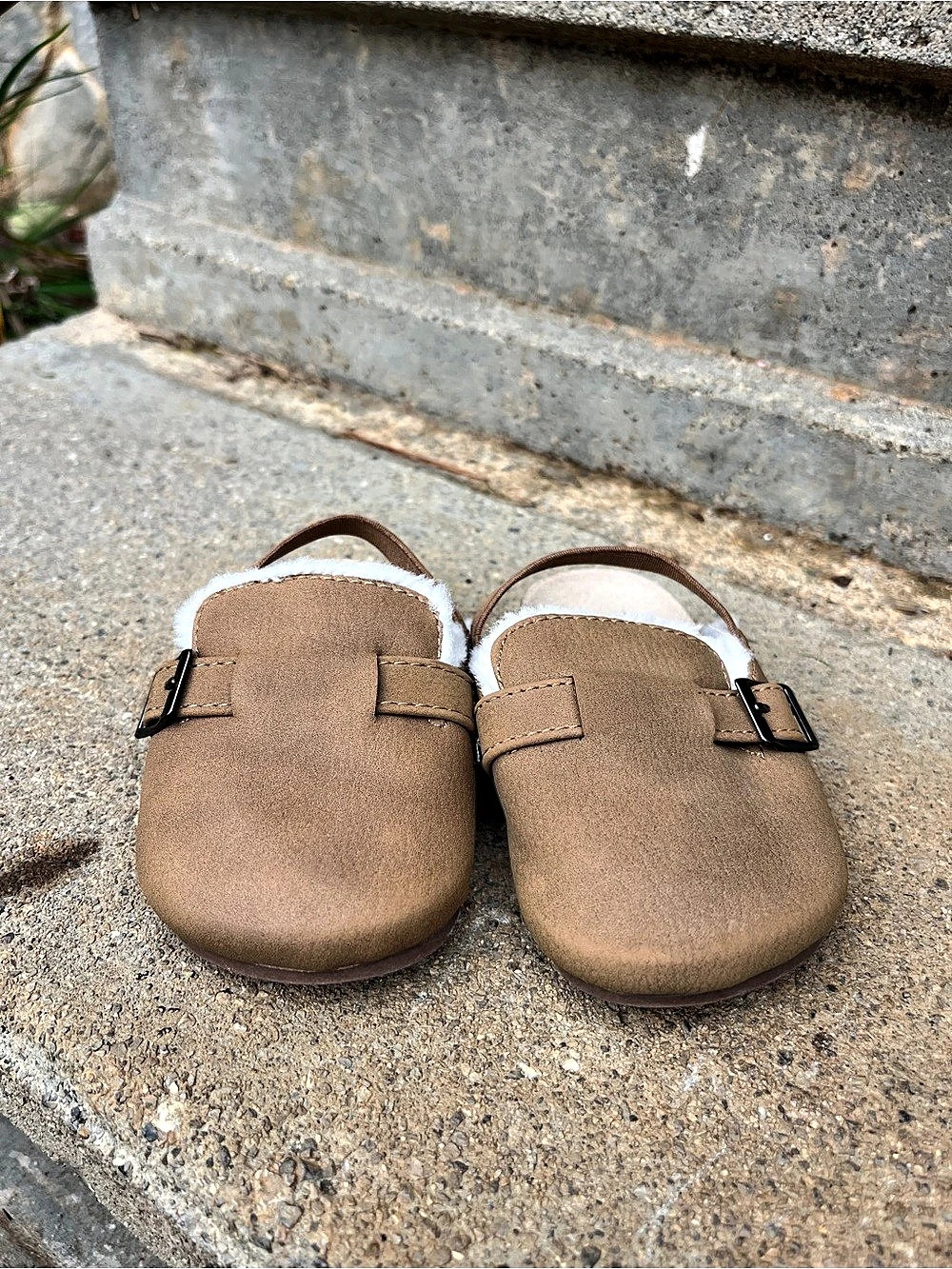 Old Navy Faux-Suede Sherpa-Lined Clogs for Baby